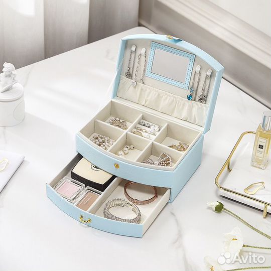 Шкатулка для украшений