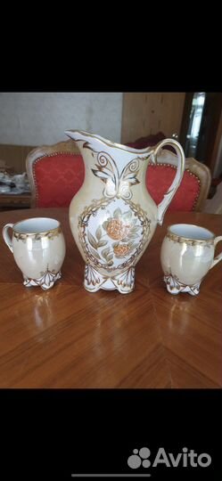 Графин со стаканами