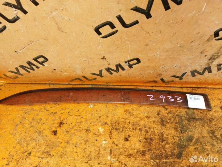 Ветровик задний правый Toyota Allion NZT260 1NZ-FE