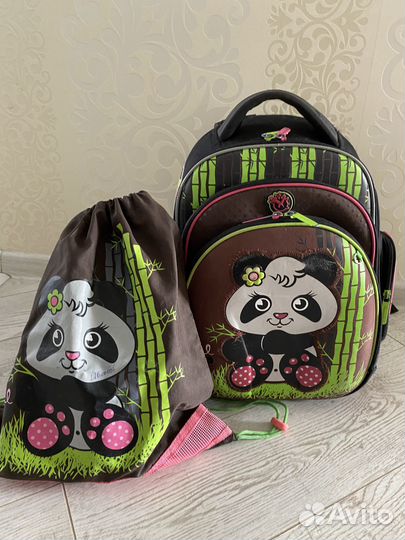 Рюкзак для девочки (школьный)