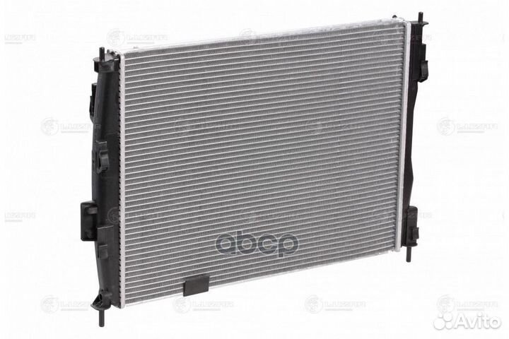 Радиатор двигателя LRc141JA luzar