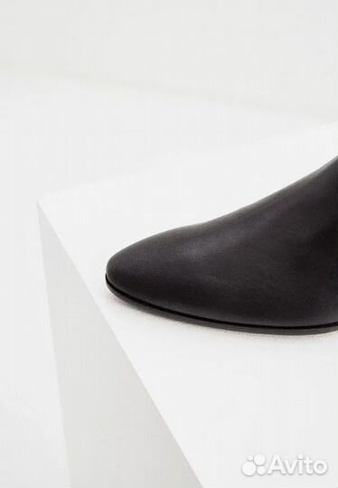 Новые ботинки Furla р.39 оригинал