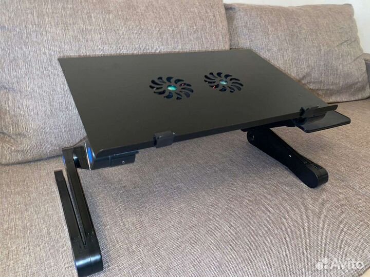 Столик для ноутбука с охлаждением