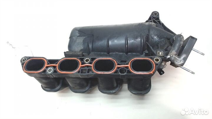 Коллектор впускной Toyota Matrix, 2007
