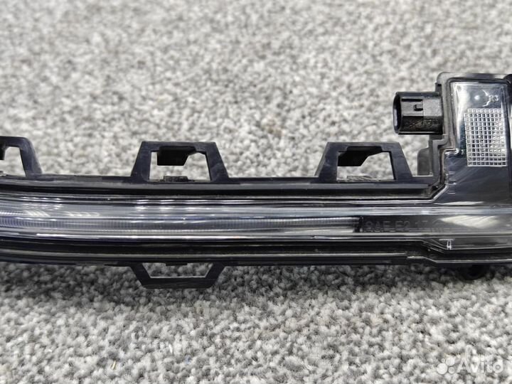 Повторитель поворота правого зеркала BMW X5 G05