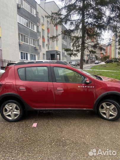 Renault Sandero Stepway 1.6 AT, 2018, 92 000 км