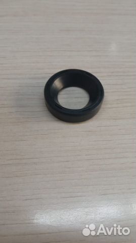 Сальник топливной трубки в гбц Isuzu 20х30х7