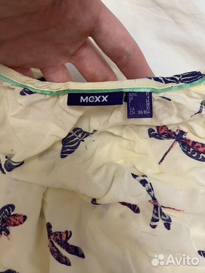 Блузка женская Mexx XS с бабочками