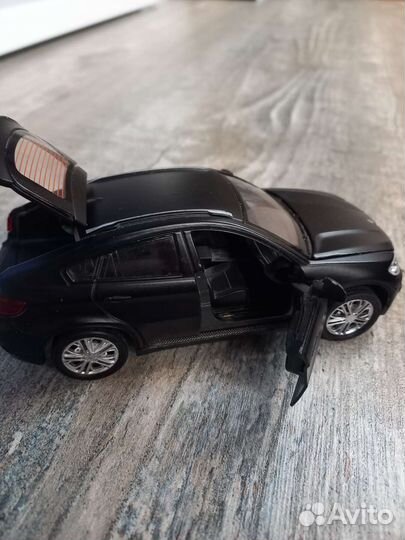 Модель машины бмв x6