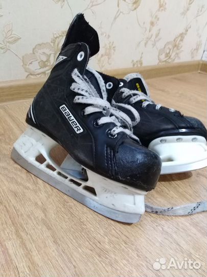 Хоккейные коньки bauer