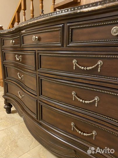 Комод италия