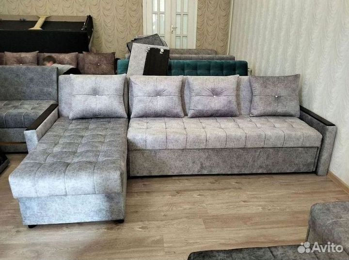 Угловой диван в наличии не б/у