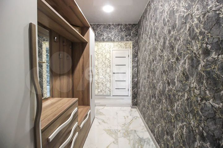 3-к. квартира, 82 м², 3/17 эт.