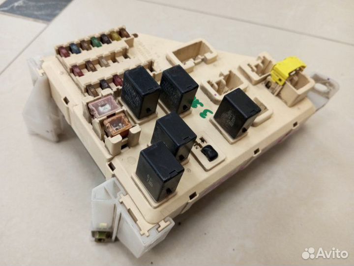 Блок предохранителей Toyota Prius NHW10 1NZ 2000