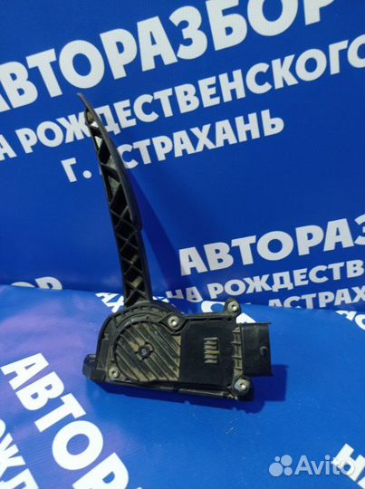 Педаль газа Ваз Лада Приора седан 21126 2011