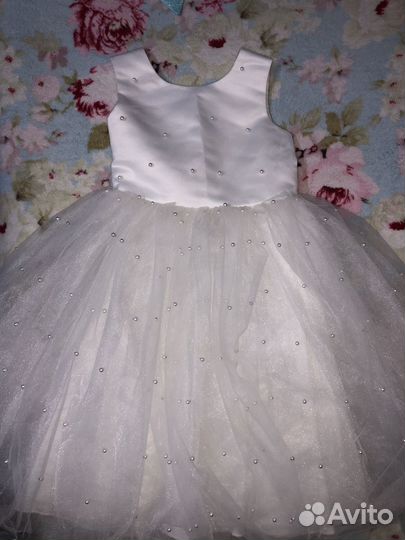 Платье праздничное