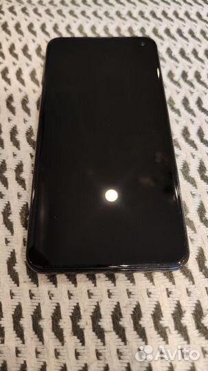 Samsung Galaxy S10e, 6/128 ГБ