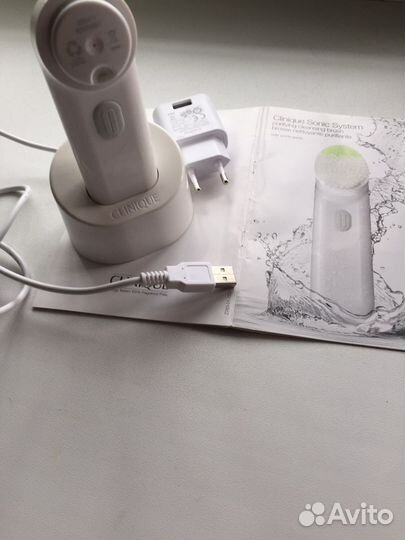 Ультразвуковая щетка для очистки и массажа лица