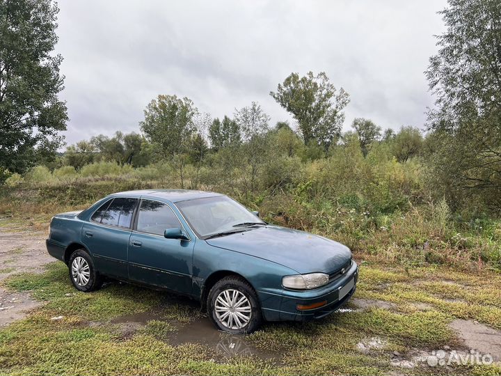 Toyota Camry, 1992