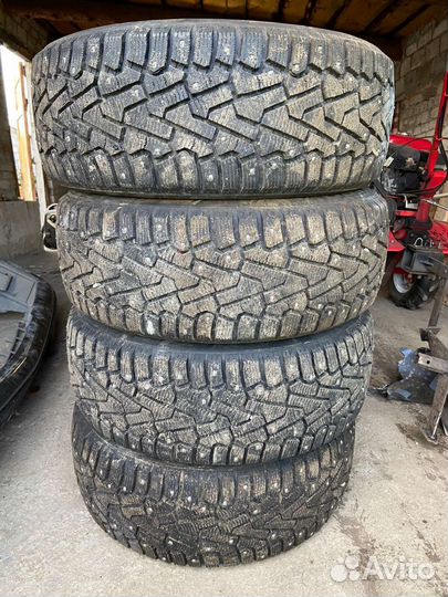 Pirelli Ice Zero 215/55 R16 97