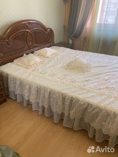 Комплект покрывало и декоративные подушки