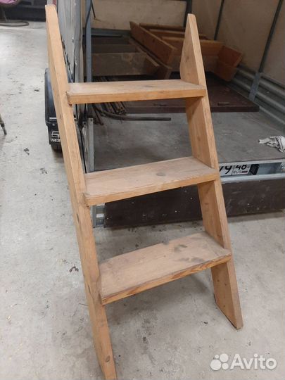 Плинтус деревянный