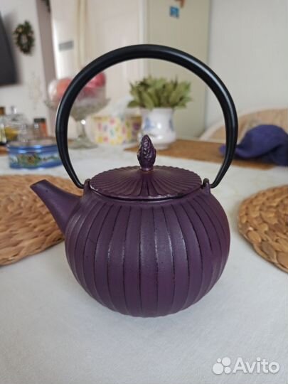 Заварочный чайник чугунный китайский 0,5 литра б/у