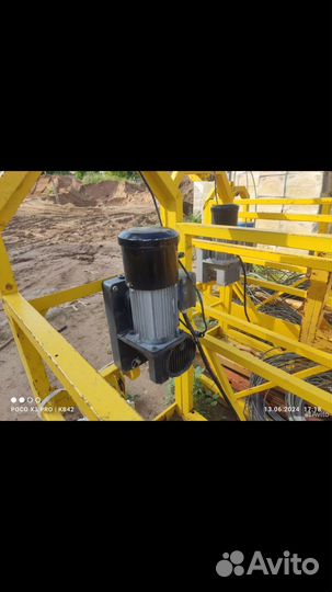 Фасадный подъемник.ZLP-630. Люлька строительная