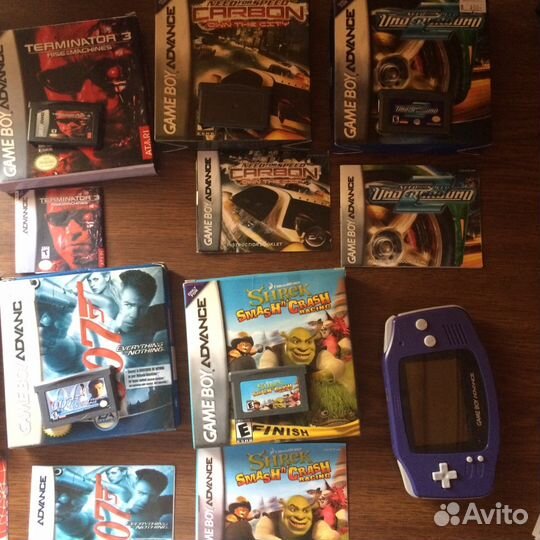 Game boy advanced и комплект игр к нему