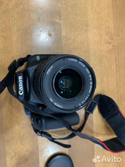 Зеркальный фотоаппарат