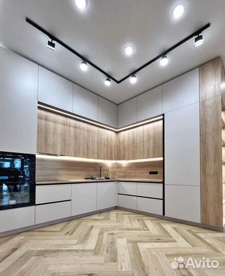 Кухня до потолка