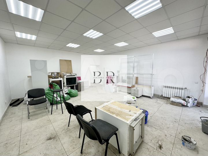 Отдельный вход Торговля Вытяжка Общепит, 72.2 м²