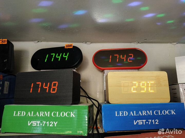 Часы электронные и на батарейках