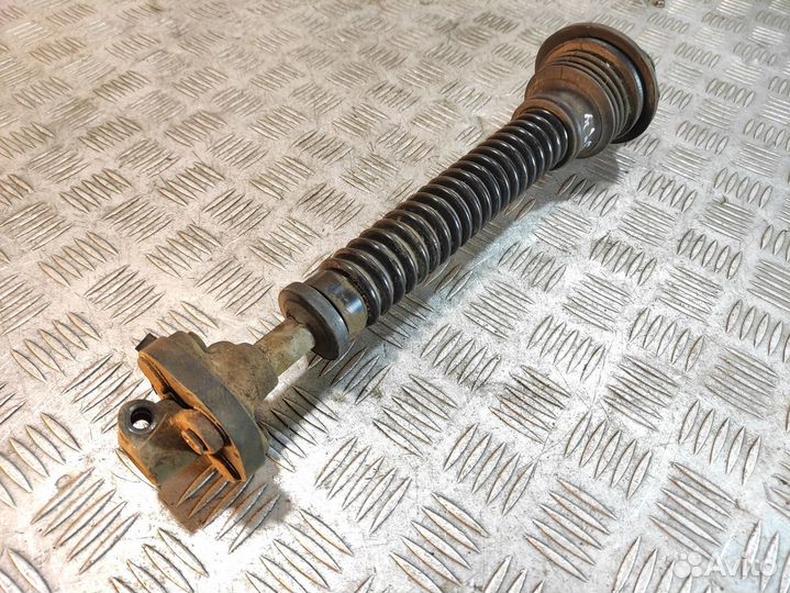 Кардан рулевой нижний E 124