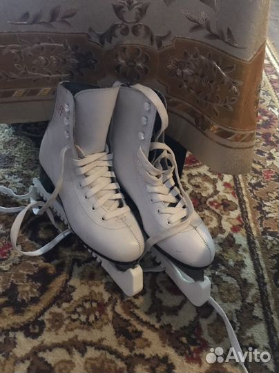 Коньки фигурные