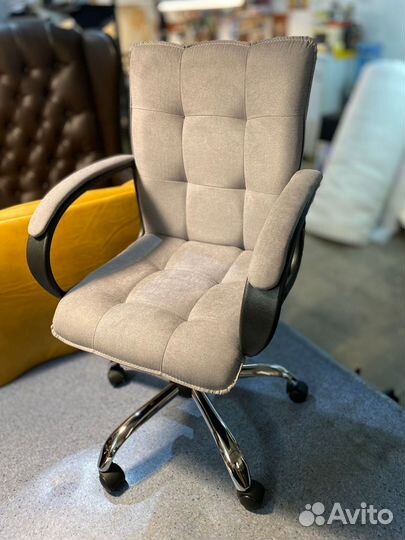 Компьютерное кресло