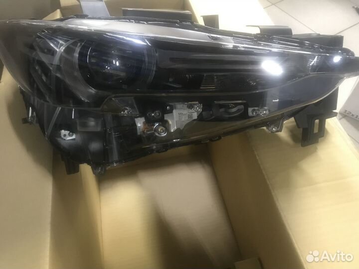Фара Mazda Cx-5 2017-2023 правая KB8N51031H
