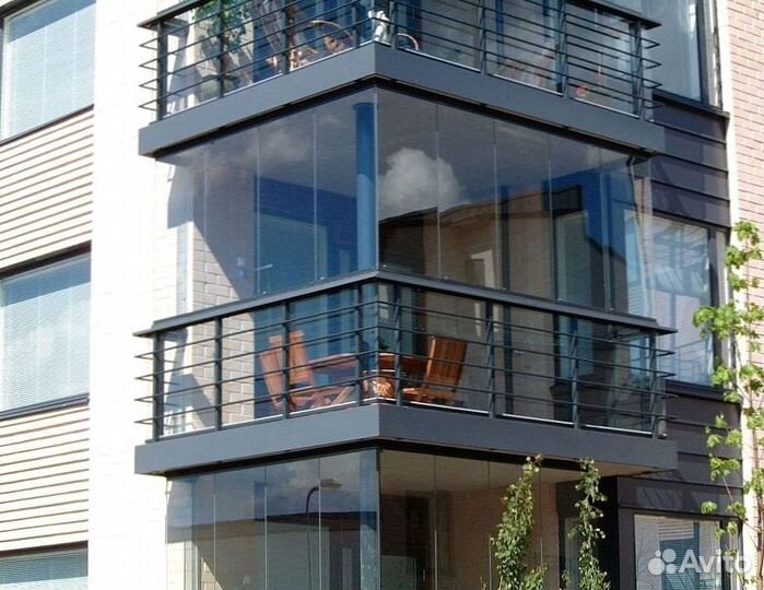 Безрамное раздвижное остекление