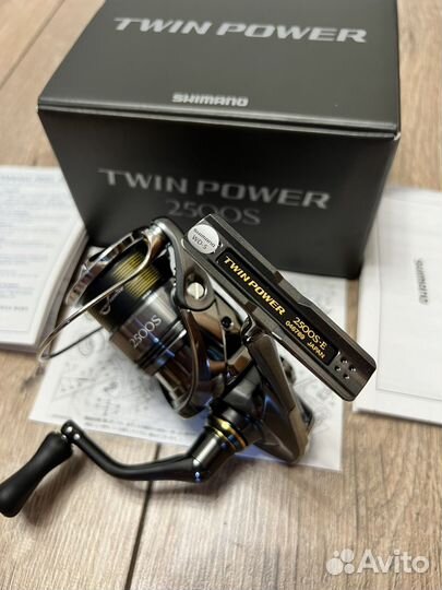 Рыболовная катушка Shimano Twin Power 24 2500S