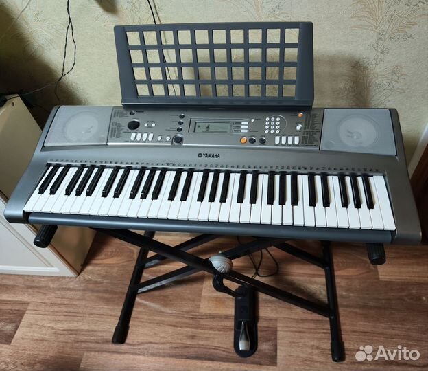 Синтезатор yamaha psr r300