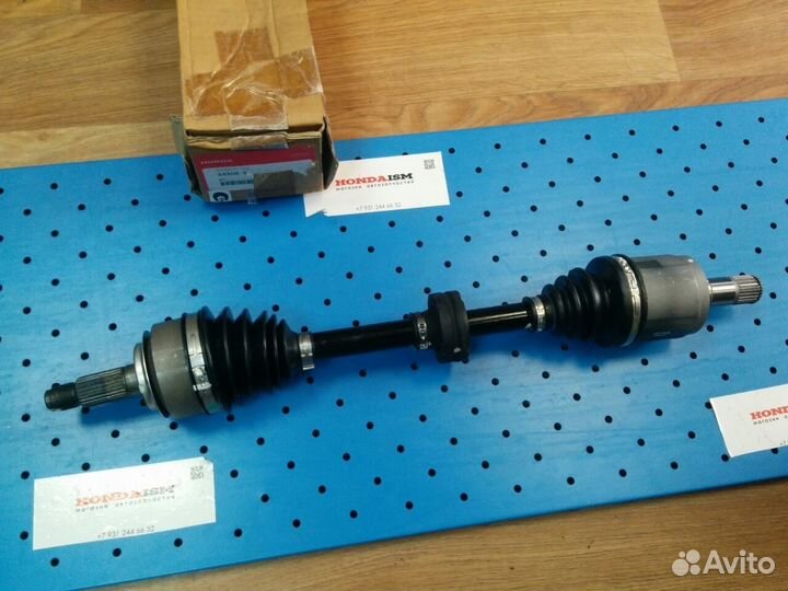 Привод левый Honda Civic 5D новый оригинал