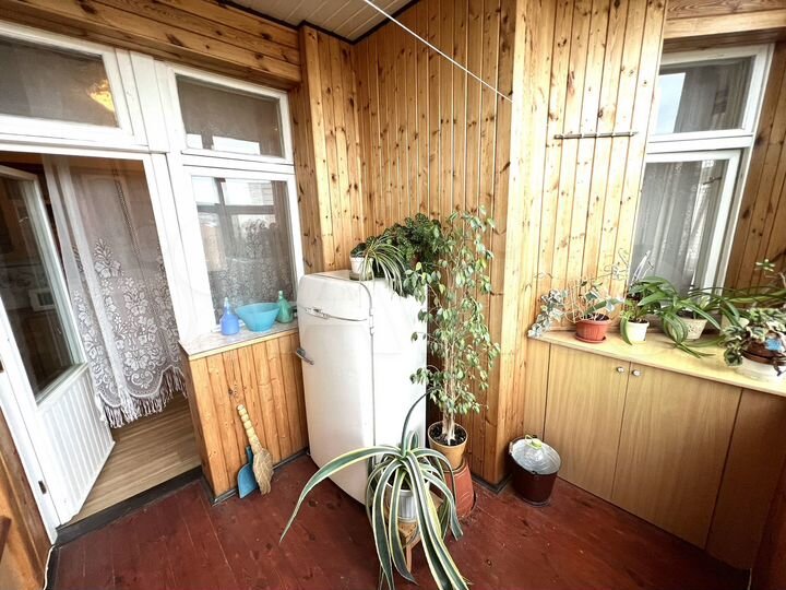 2-к. квартира, 77,2 м², 5/6 эт.