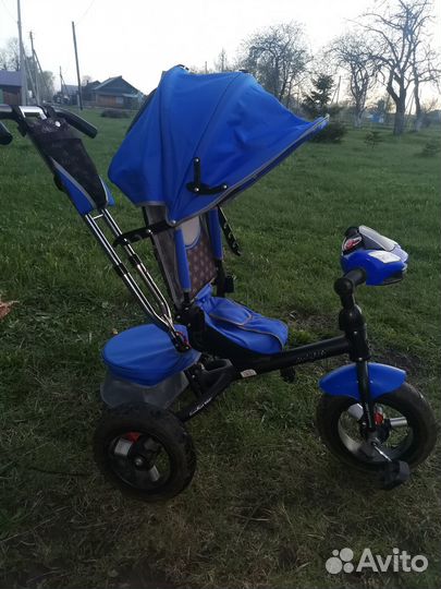Трехколесный велосипед