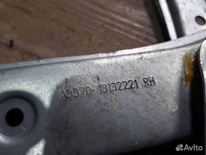 Стеклоподъемник электрический передний правый Ope