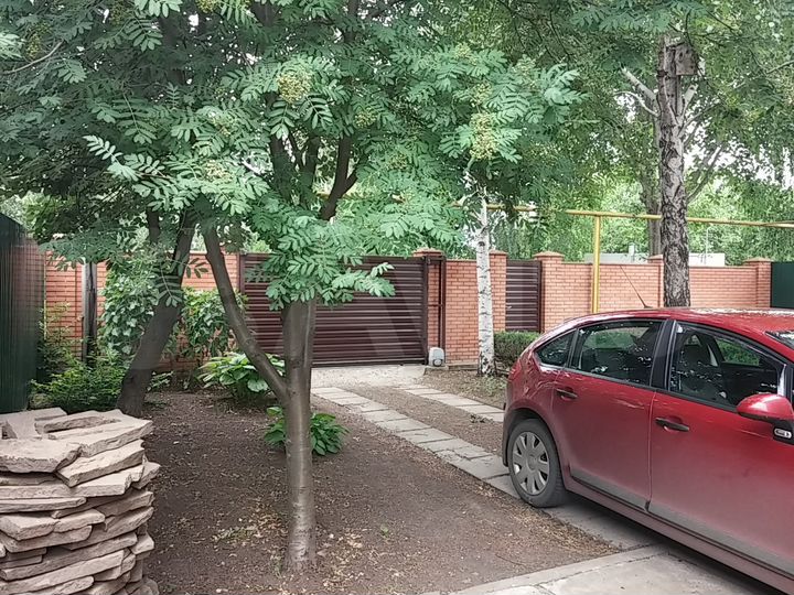 Дом 190 м² на участке 17 сот.