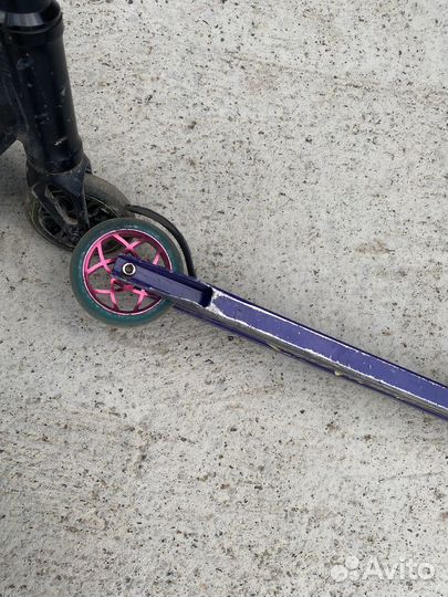 Трюковой самокат парк для базовых трюков