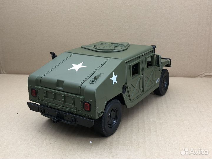 Hummer H1 модель 1:18