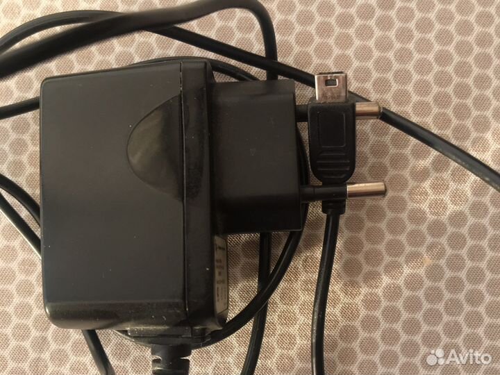 Зарядное устройство для телефона Fly