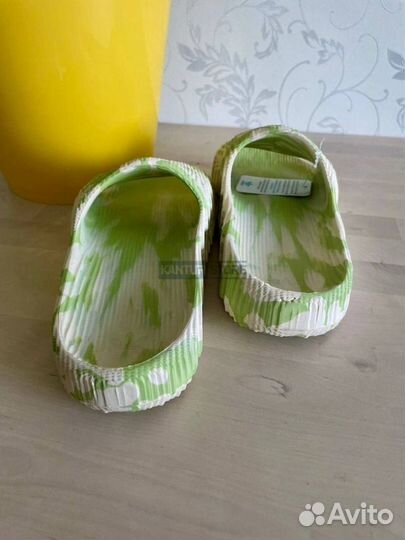 Шлепки унисекс Adidas Adilette 22 Slides green