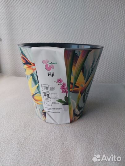 Новое Кашпо пластиковое 1.6л с автополивом InGreen